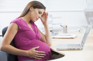 Pregnancytaboos_pregnant-headache-130531