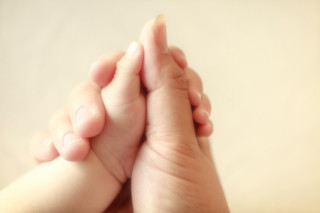 Rheumatoid arthritis shouldn’t be a barrier to having children